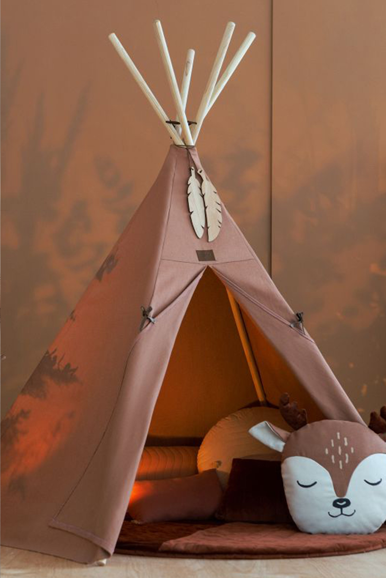 Tipi et coussins Nobodinoz